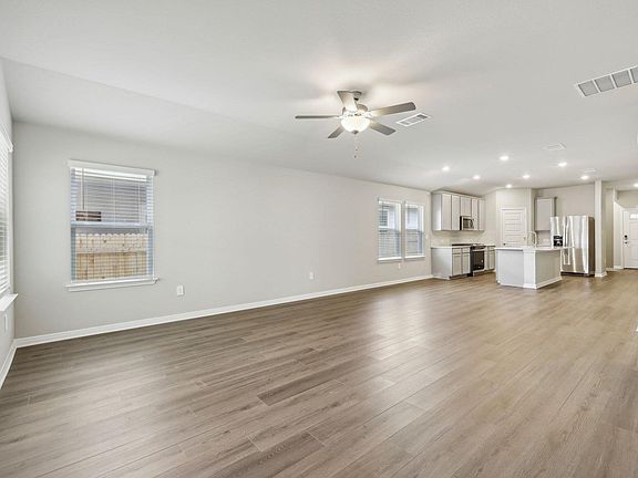 4th image of 128 Hayburner Rd