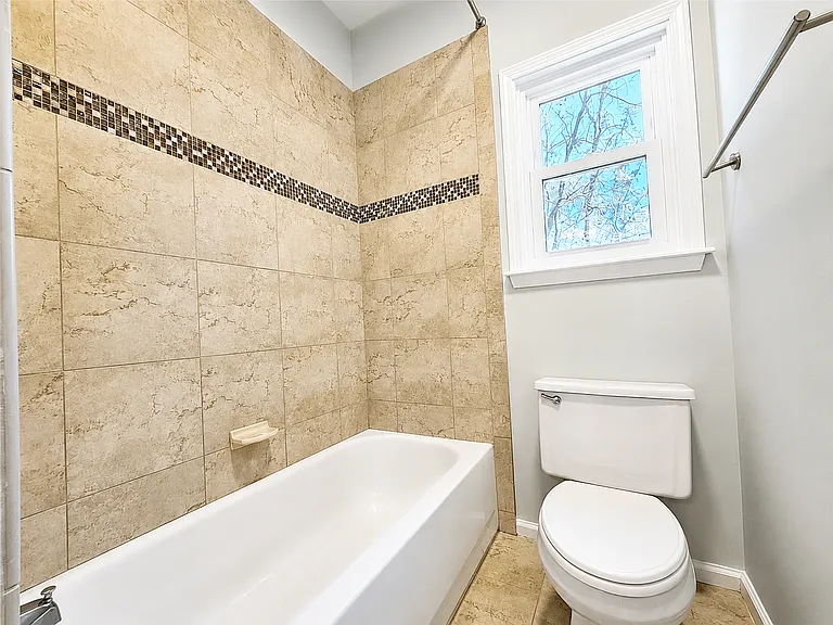366 Belmont Chase Ct — Photo 19