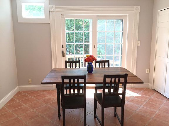 Sunny dining room