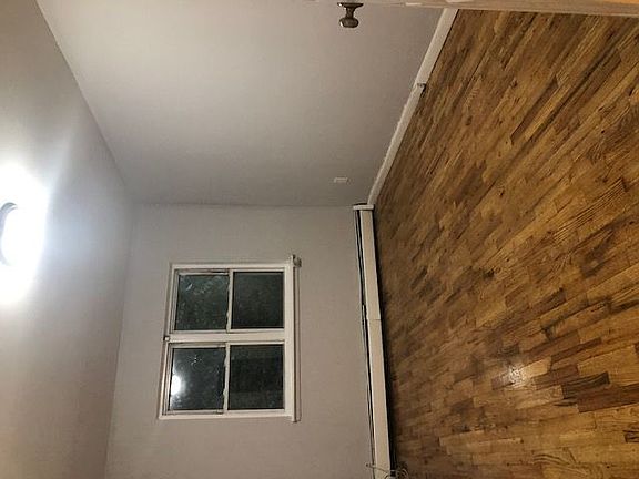3rd image of 1407 Fteley Ave #2