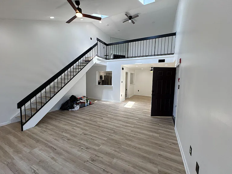 72304 Delaire Landing Rd #304 — Photo 9