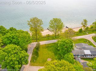 7102 Lakeview Dr, Lexington, MI 48450