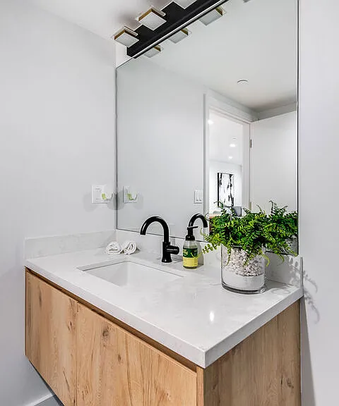 124 S Croft Ave #103 — Photo 19