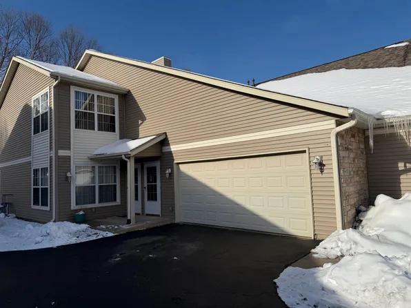 8644 Victory Ln, Machesney Park, IL 61115