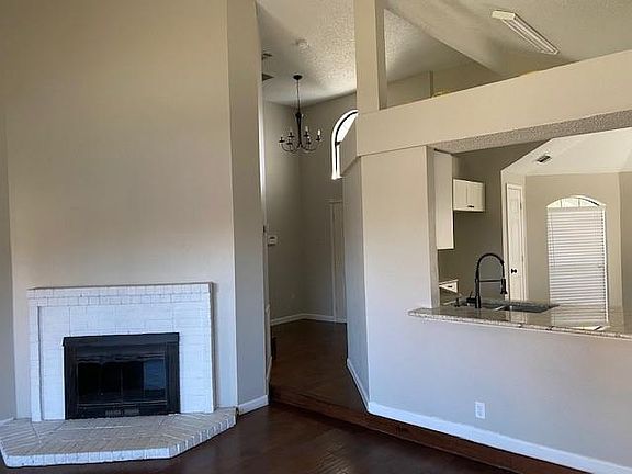 2nd image of 10740 Castle Dr