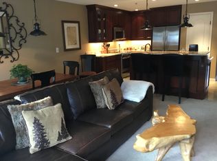 390 Anolani St, Honolulu, HI 96821