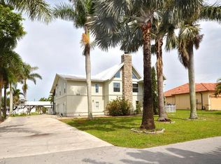 16211 McNeff Rd, Bokeelia, FL 33922