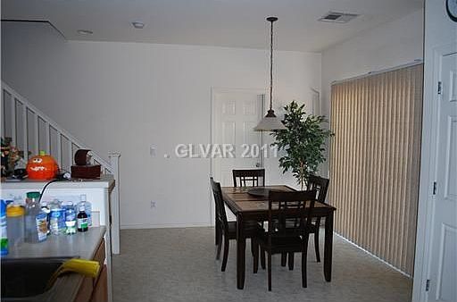 5th image of 10205 Tait St