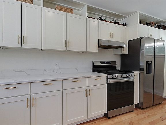 4th image of 471 Winchendon Rd