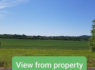 5950 Horneker Rd, Pacific, MO 63069