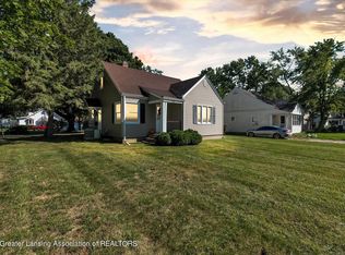 1916 Chestnut St, Holt, MI 48842