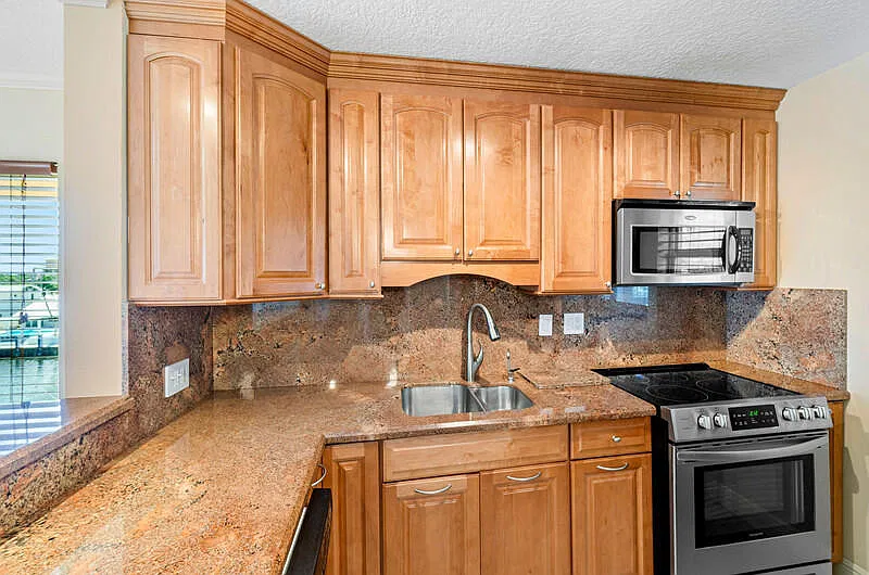 2 bed, 2.0 bath, 1056 sqft, $2,800 — Photo 3