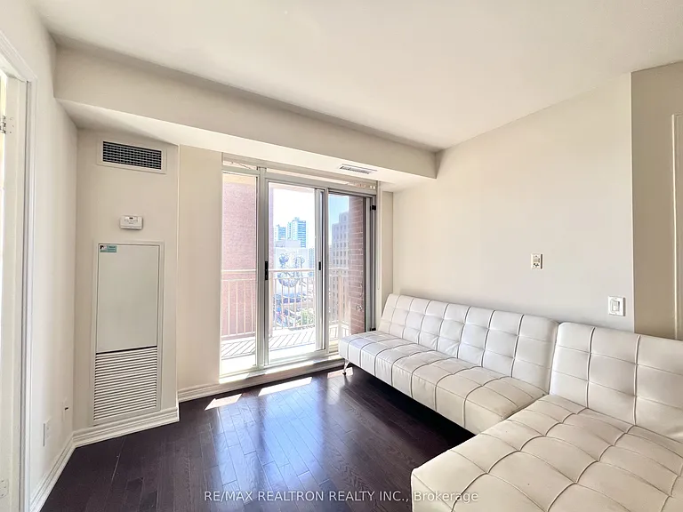 60 Saint Clair Ave W #1204 — Photo 5