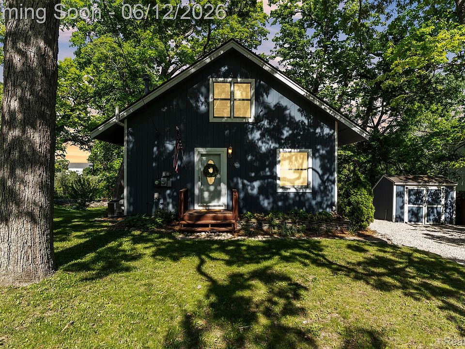 1st image of 920 Hickory Ridge Cir