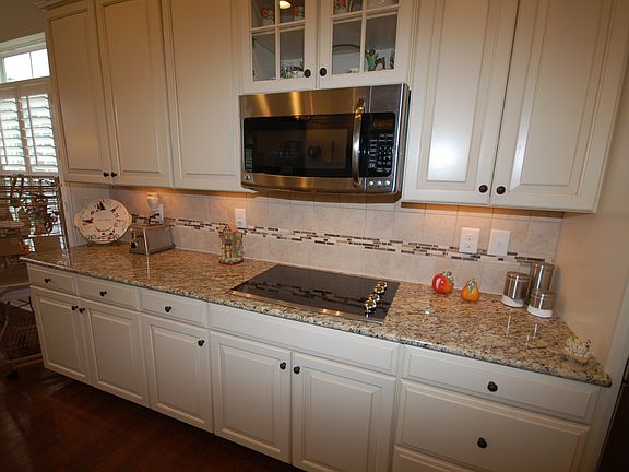 5th image of 3876 Hounslow Ln