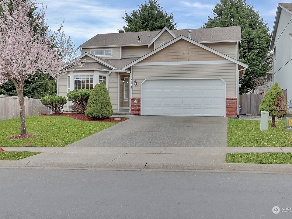 1st image of 8907 189th Street E