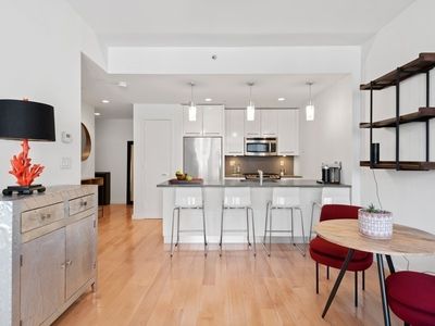 517 W 46th St APT 503, New York, NY, 10036