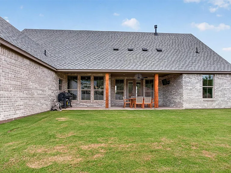 2604 Candlestick Dr — Photo 29