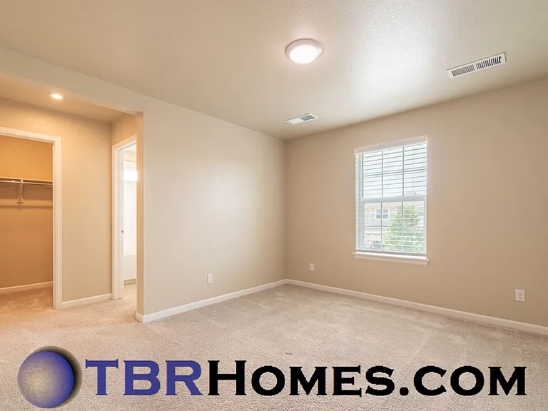 9521 Market Dr — Photo 25