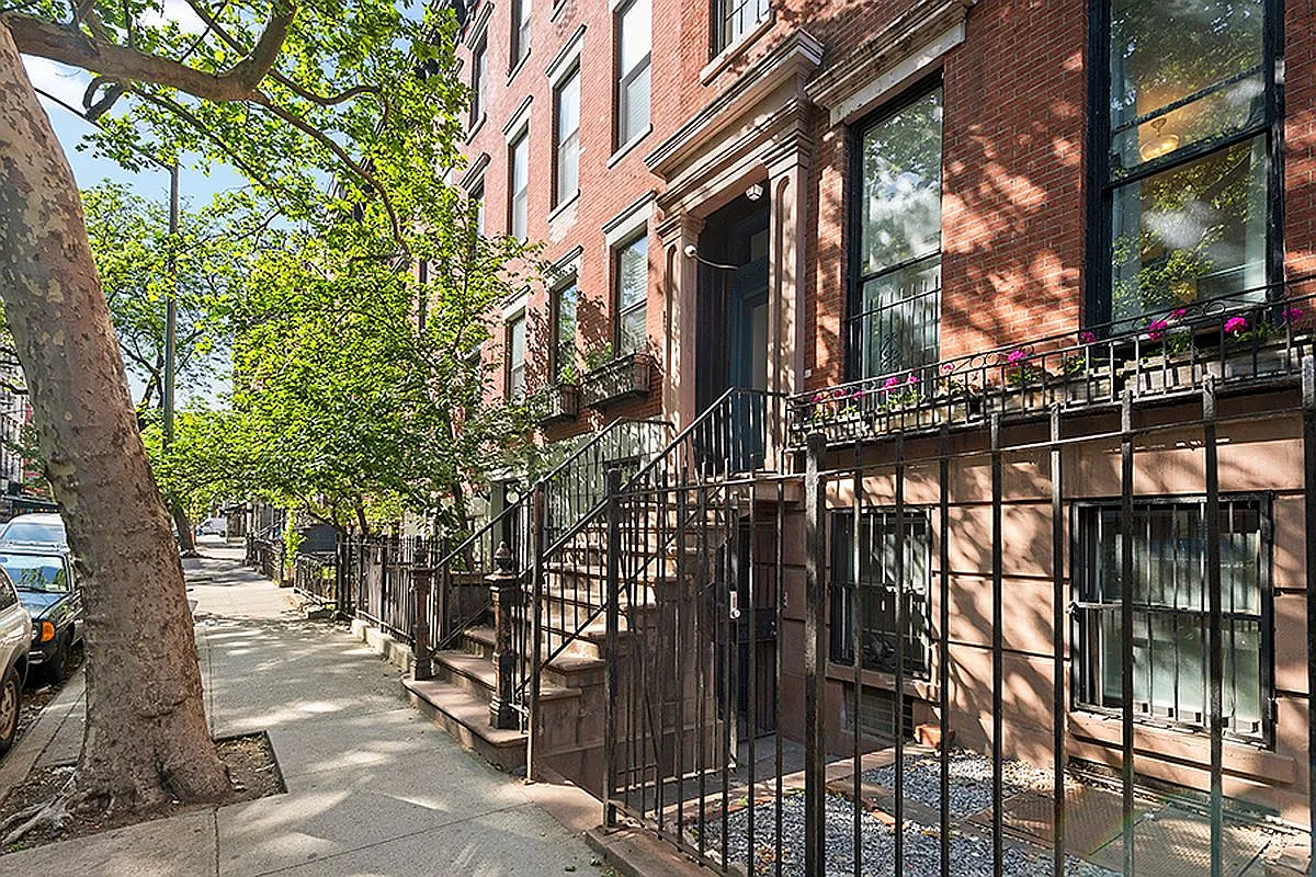321 E 6th St #Townhouse photo 1