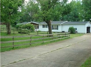 177 E Tennyson Rd, Boonville, IN 47601