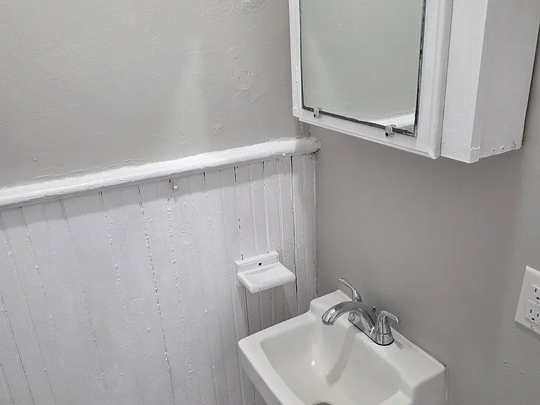 823B Pierce St #A — Photo 5