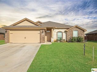 7004 Spirit Of The West Dr, Killeen, TX 76549