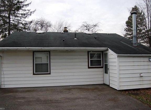 3rd image of 7391 Glenwood Ave