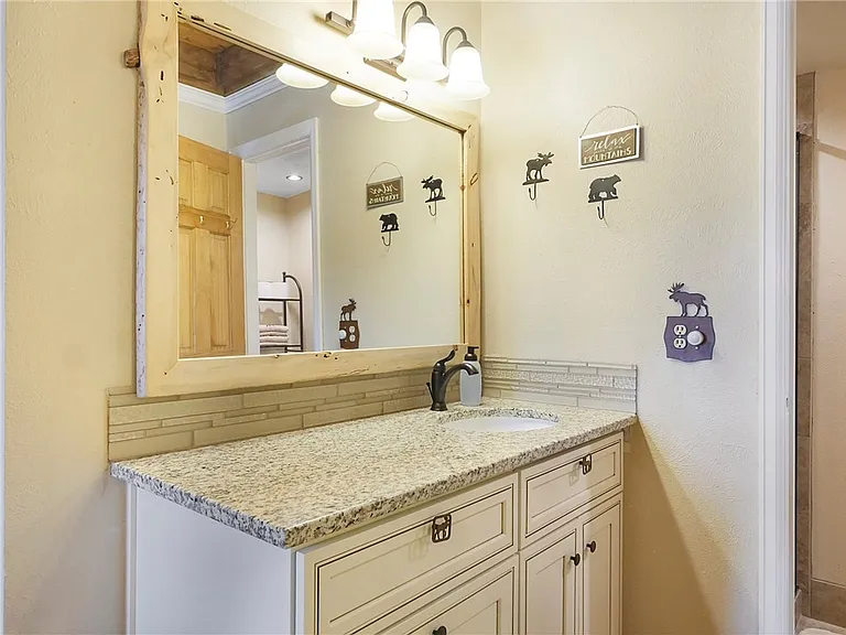 4200 Lodge Pole Cir #I-104 — Photo 17