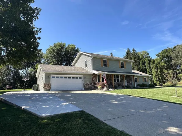 3208 East Dix Drive, Milton, WI 53563