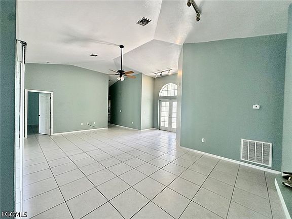 4th image of 17150 Knight Dr