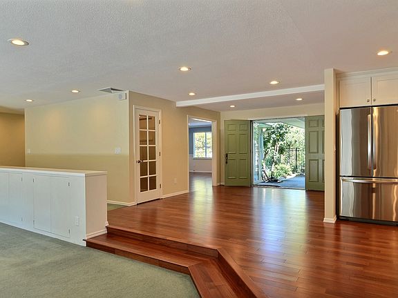 4th image of 7129 Citrine Ln SW