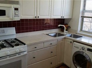 13518 77th Ave APT E, Kew Gardens Hills, NY 11367