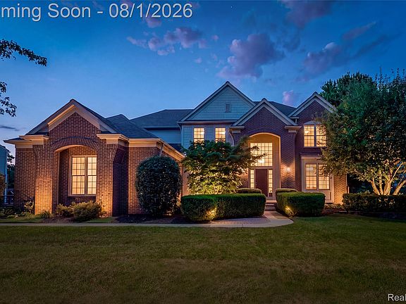 3rd image of 887 Loggers Cir