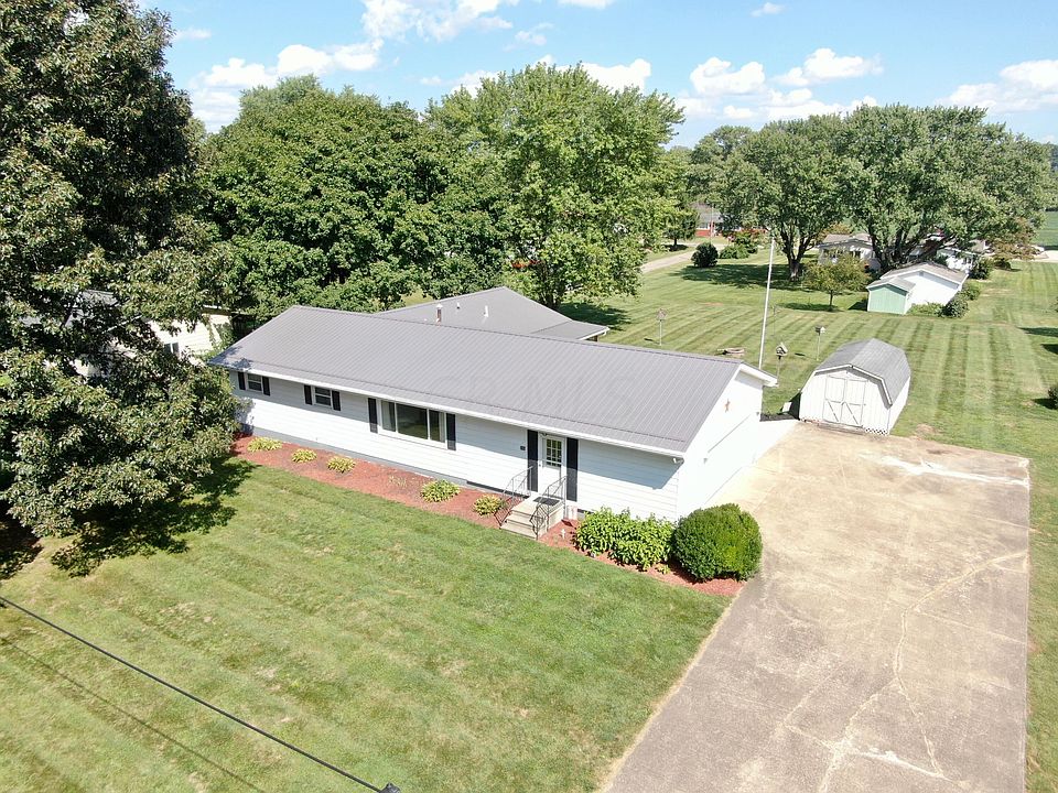 1st image of 210 Darla Dr
