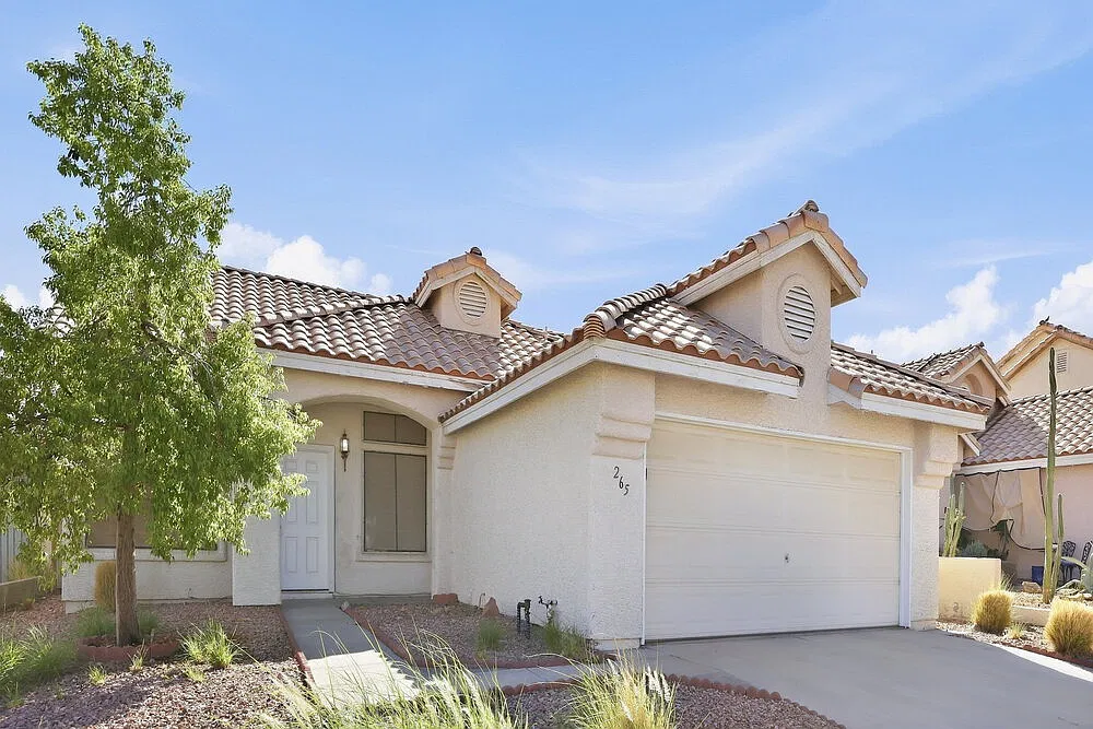 4 bed, 2.0 bath, 1524 sqft, $2,395 — Photo 3