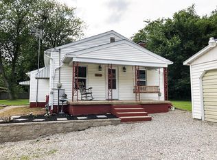 1207 Jefferson Ave, Staunton, IL 62088