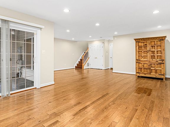5th image of 3836 Elmwood Towne Way