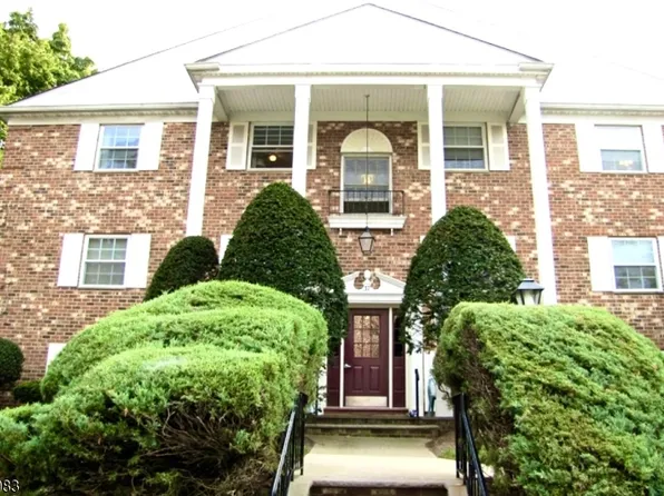 37 Hill St APT B8, Morristown, NJ 07960