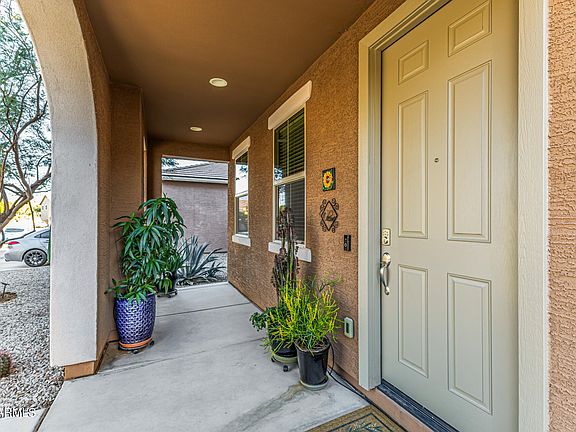 4th image of 15709 W MCKINLEY Street