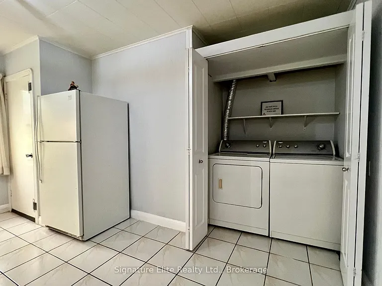 34 Ovida Ave #UPPER — Photo 9
