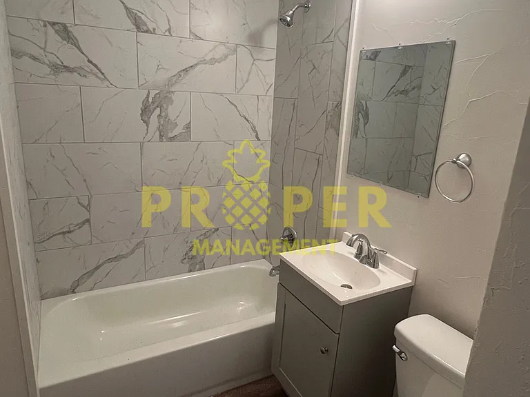 2128 Ravenwood Ave — Photo 7