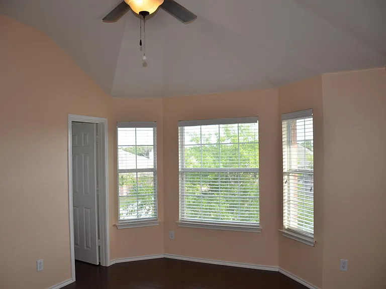 3305 Ocean Dr — Photo 12