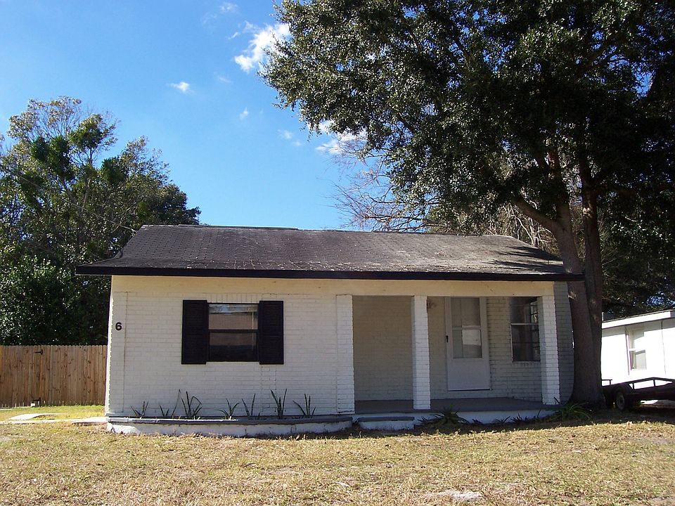 1st image of 6 Howard Dr