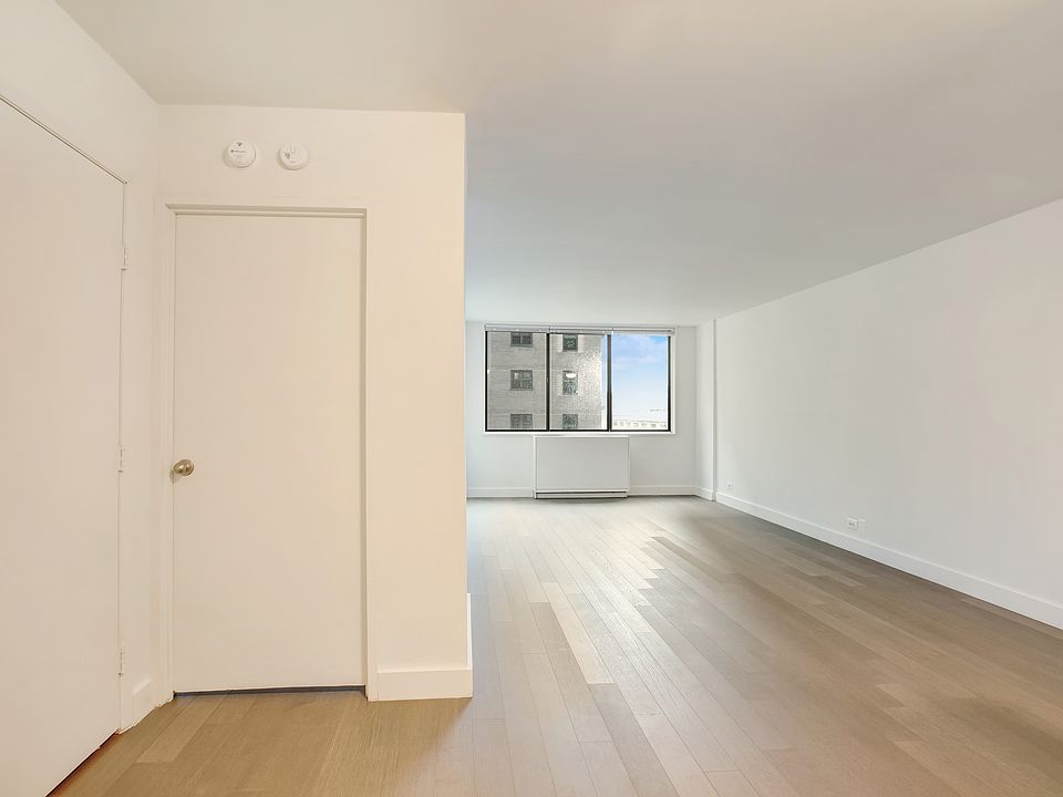 1st image of 300 Mercer St #21-C