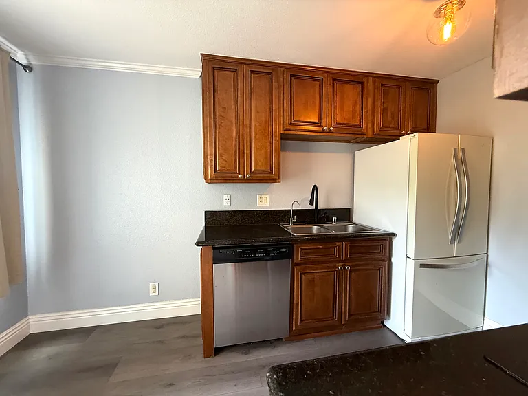 8581 Villa La Jolla Dr #A — Photo 12