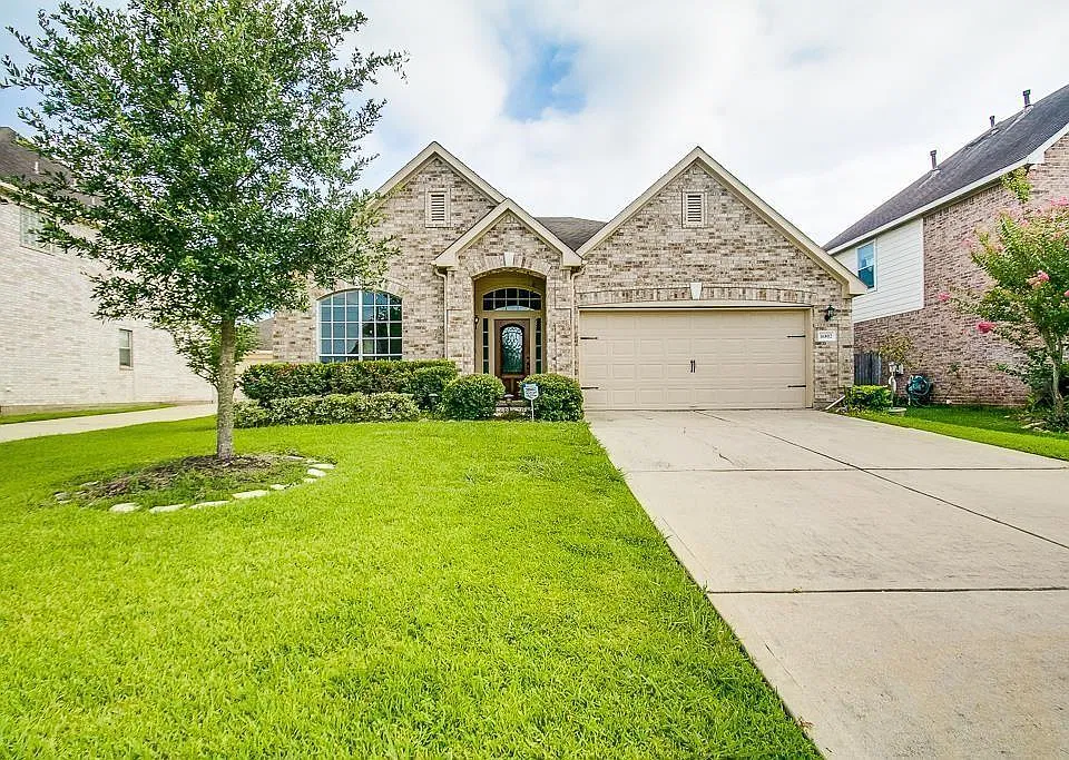 16802 Village View Trl