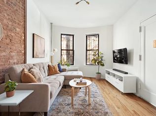 372 8th St APT 1R, Brooklyn, NY 11215