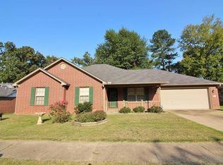 2902 Henson Pl, Bryant, AR 72022