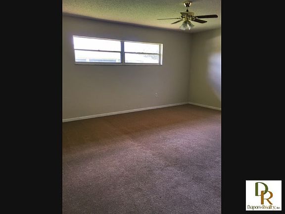 4th image of 623 Applewood Ave